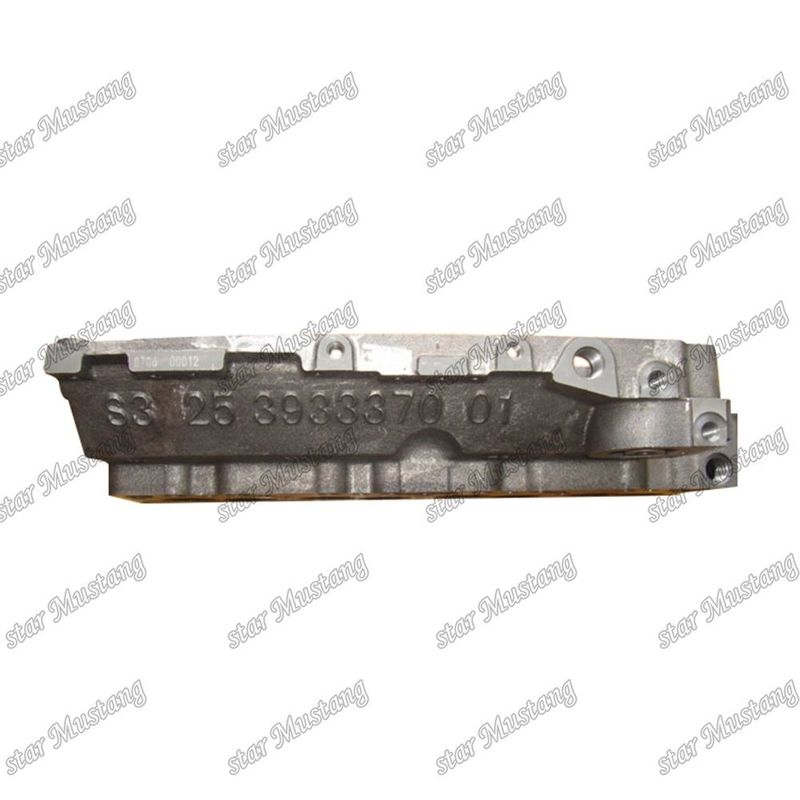4BT 4D102 4BTA Testa del cilindro del motore 3933370 3920005 3904570 Per ricambi di motore Cummins