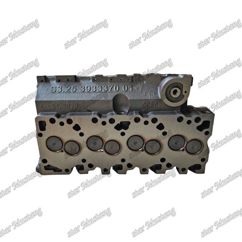 4D102 Assemblaggio della testa del cilindro del motore 3933370 3966454 3933352 Per ricambi di motore Cummins