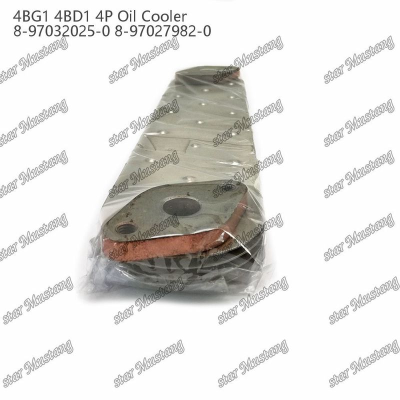 Refrigeratore ad olio 4BG1 4BD1 4P 8-97032025-0 8-97027982-0 Per ricambi per motori Isuzu